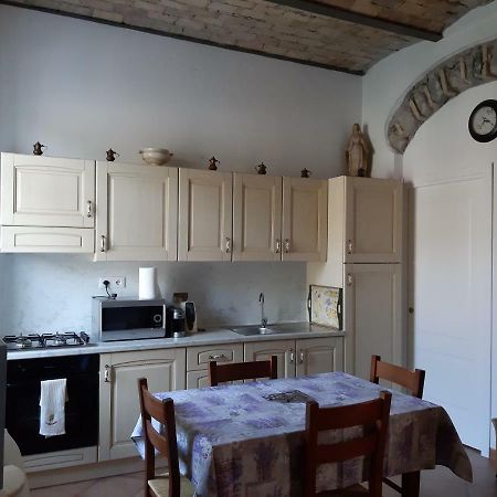 Al Ponte Vecchio Appartement Dolceacqua Buitenkant foto