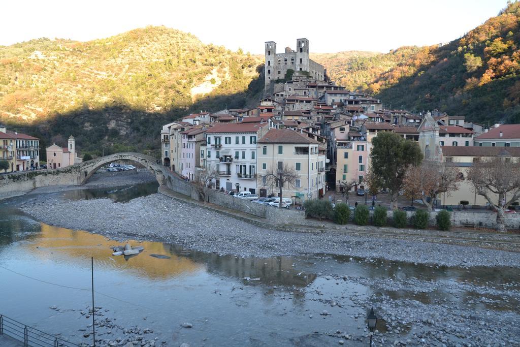 Al Ponte Vecchio Appartement Dolceacqua Buitenkant foto